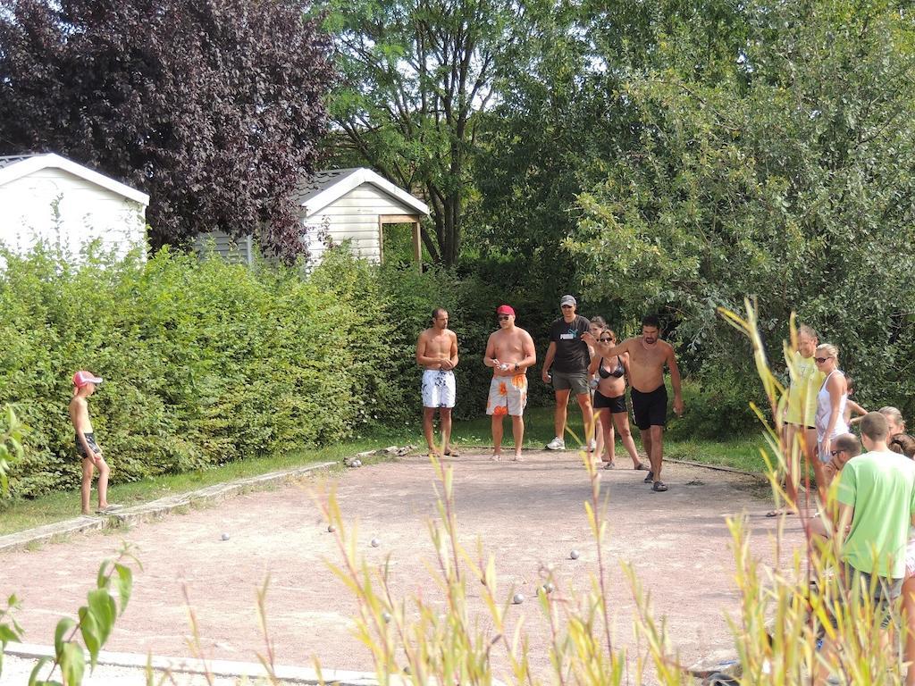 Camping L'Arada Parc Sonzay Exterior foto