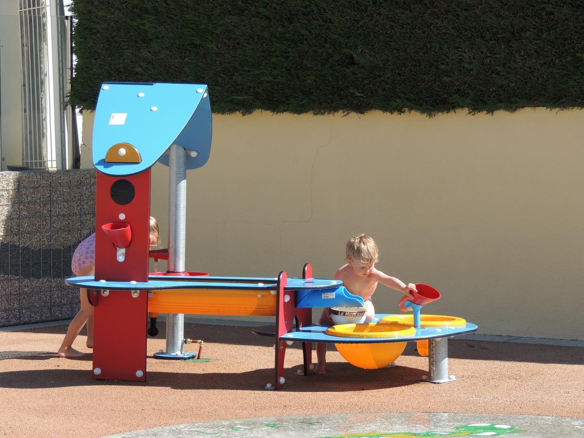 Camping L'Arada Parc Sonzay Exterior foto