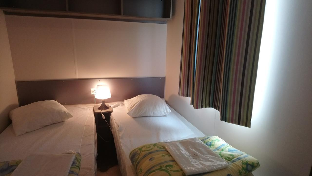 Camping L'Arada Parc Sonzay Exterior foto